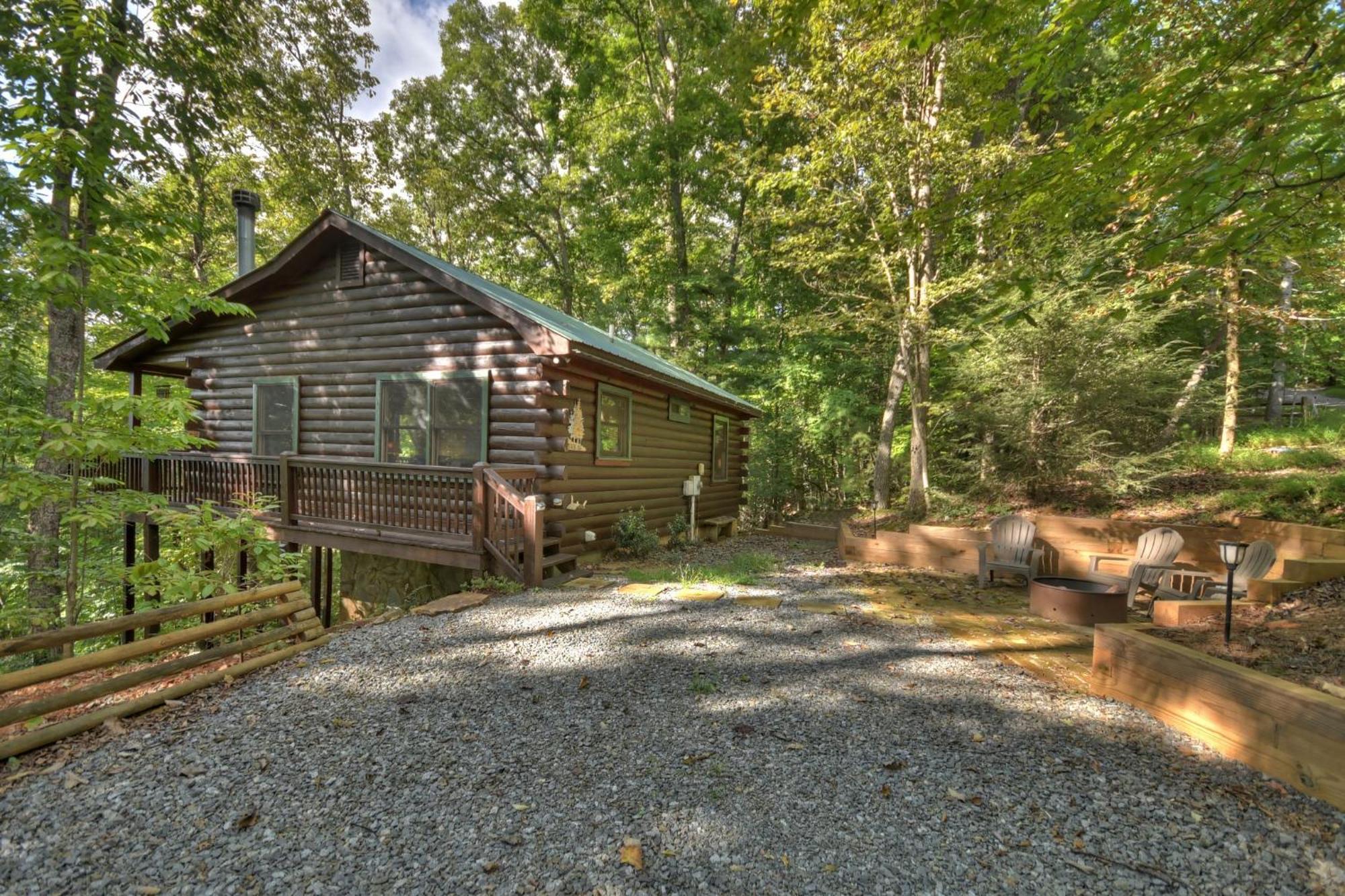 Bearfoot Ridge Wood-Burning Fireplace Cozy Hot Tub Serene Views Ellijay Bagian luar foto
