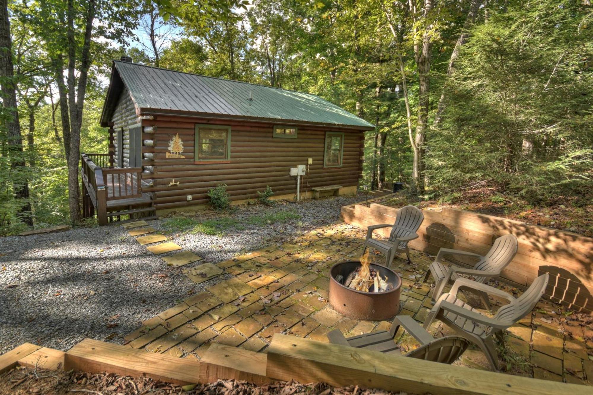 Bearfoot Ridge Wood-Burning Fireplace Cozy Hot Tub Serene Views Ellijay Bagian luar foto