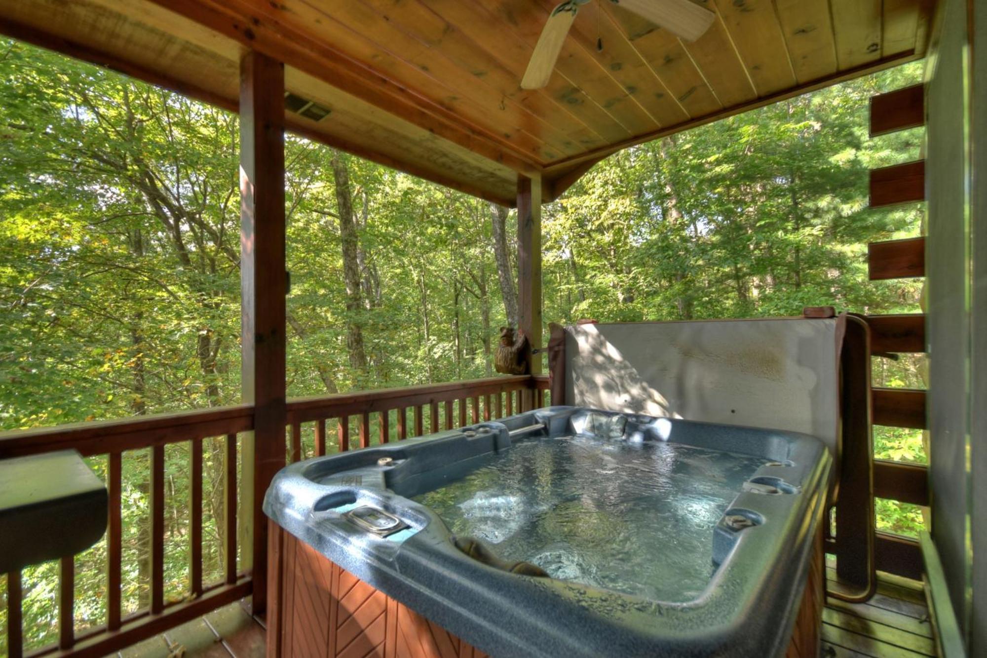 Bearfoot Ridge Wood-Burning Fireplace Cozy Hot Tub Serene Views Ellijay Bagian luar foto